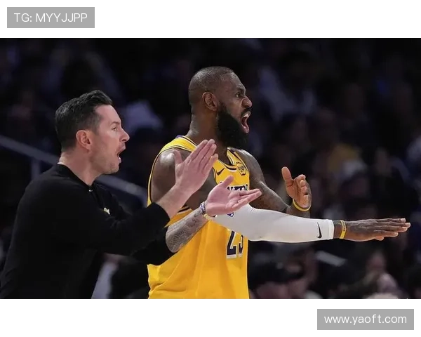 雷迪克直言失误频发致快攻禁区全面失守球队被彻底击垮比赛节奏崩盘